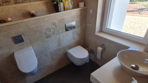 Moradia T3 +1 à venda na tranquila Luz de Tavira