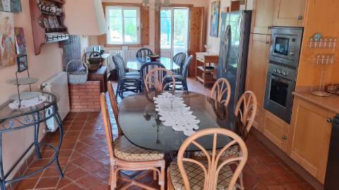 Moradia T3 com piscina á venda em Quelfes, Olhão