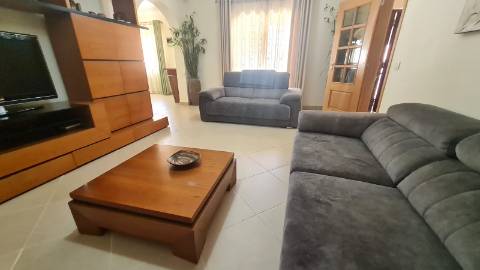 Vivenda V4 á venda em Tavira