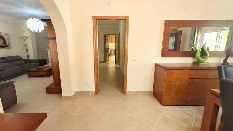 Vivenda V4 á venda em Tavira