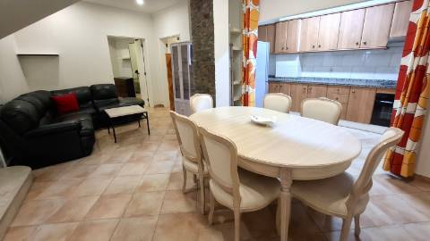 Apartamento T2 à venda no centro de Tavira