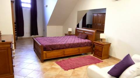 Apartamento T2 à venda no centro de Tavira