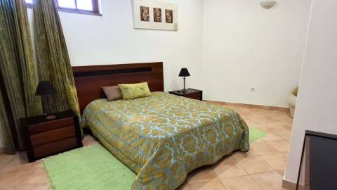 Apartamento T2 à venda no centro de Tavira