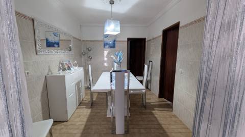 Moradia T3 à venda na Fuseta Olhão/Tavira