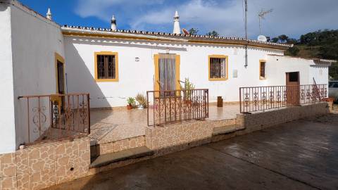 casa antiga à venda em S. Brás de Alportel