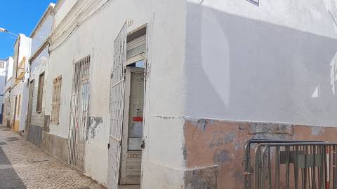 Moradia à venda na Barreta Olhão
