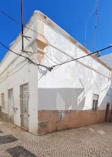 Moradia à venda na Barreta Olhão