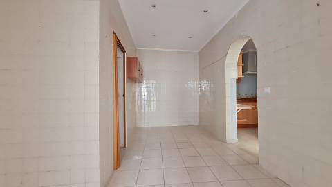 Moradia à venda na Barreta Olhão