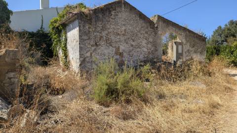Terreno urbano com ruina à venda na Jordana, Moncarapacho