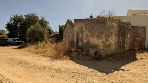 Terreno urbano com ruina à venda na Jordana, Moncarapacho