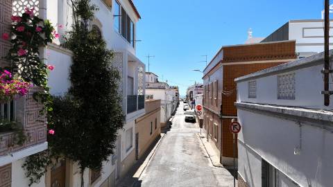 moradia para recuperar à venda na Fuzeta