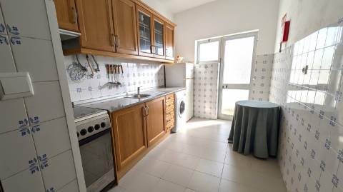 Apartamento T3 imperdível à venda na Luz de Tavira