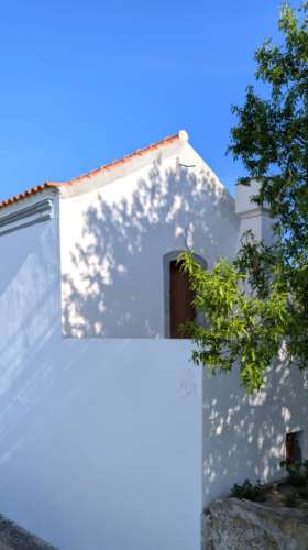 Casa à venda em Luz de Tavira em fase final de recuperação