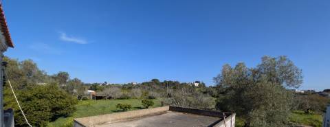 Casa à venda em Luz de Tavira em fase final de recuperação