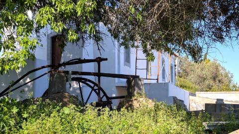 Casa à venda em Luz de Tavira em fase final de recuperação