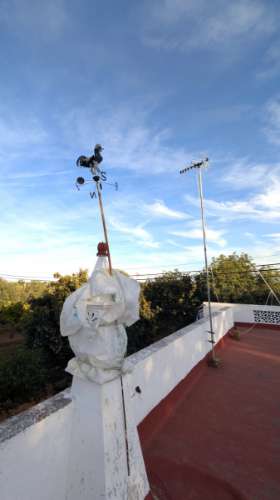 Dois imóveis numa propriedade: oportunidade em Santo Estêvão, Tavira