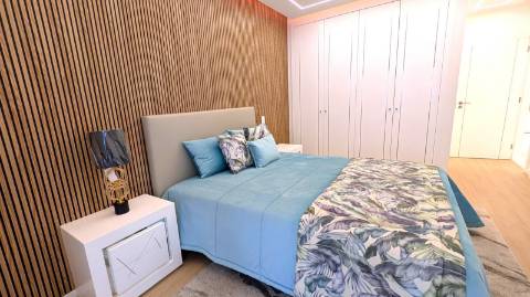 Apartamento T3 Frente ao Mar em Quarteira, Primeira Linha da Praia