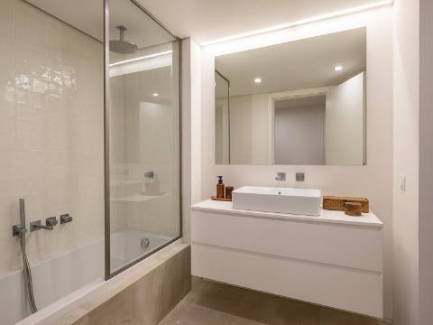 Apartamento T2 - Rua Carlos George s/n - Olivais - Lisboa