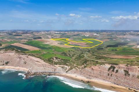 Venda de 2 Terrenos Agrícolas na zona do Paimogo, Lourinhã