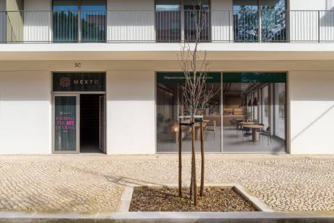 Espaço Comercial - Edificio O'Living - Invista em Duas Lojas no O'Living e Potencie o Seu Negócio