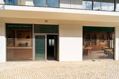 Espaço Comercial - Edificio O'Living - Invista em Duas Lojas no O'Living e Potencie o Seu Negócio