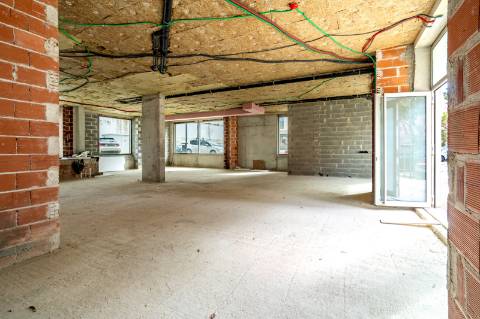 Espaço Comercial - Edificio O'Living - Invista em Duas Lojas no O'Living e Potencie o Seu Negócio