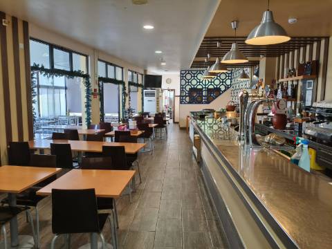 CaféRestaurante em Funcionamento - Excelente Oportunidade na Azambuja