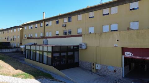 CaféRestaurante em Funcionamento - Excelente Oportunidade na Azambuja