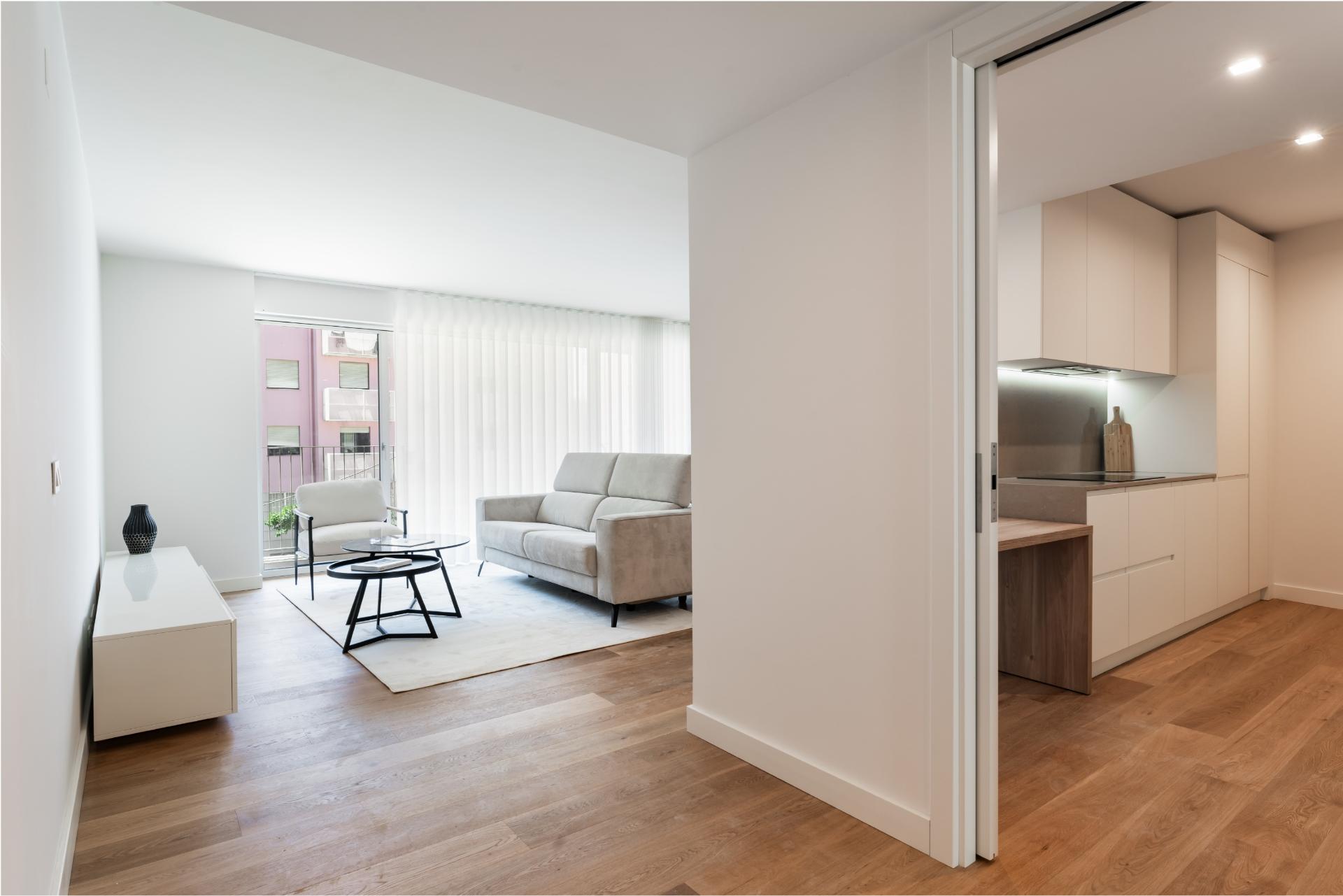 Apartamento T3 Duplex - Rua Carlos George s/n - Olivais - Lisboa