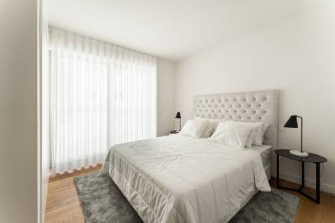 Apartamento T3 Duplex - Rua Carlos George s/n - Olivais - Lisboa