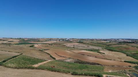 Oportunidade Única: Terreno Premium Junto ao Forte de Paimogo