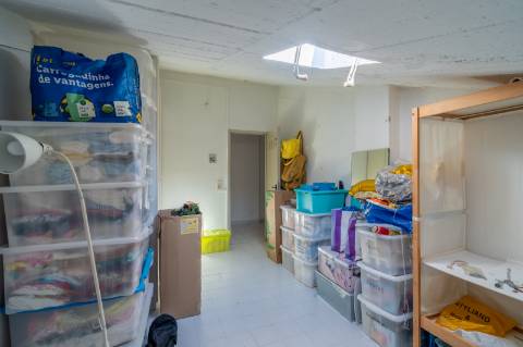 VENDE-SE T3 COM TERRAÇO E GARAGEM EM CARCAVELOS