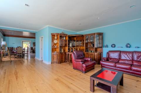 Quinta com Alojamento Turístico para Venda no Fiandal em Alenquer