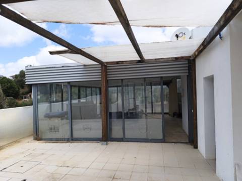 Quinta com Alojamento Turístico para Venda no Fiandal em Alenquer