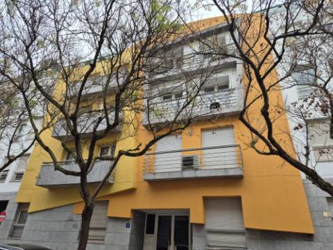 Excelente Apartamento T4 para Arrendamento - Parque das Nações | Rua da Nau Catrineta