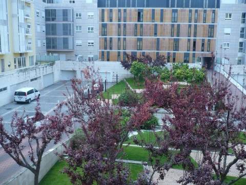 Excelente Apartamento T4 para Arrendamento - Parque das Nações | Rua da Nau Catrineta