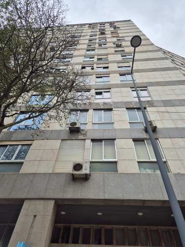 T1 Luminoso em Campolide num 13º Andar - Excelente Localização