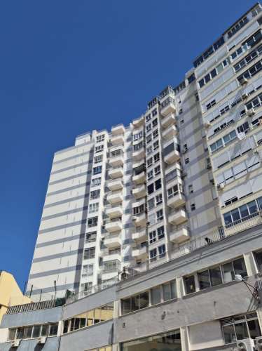 T1 Luminoso em Campolide num 13º Andar - Excelente Localização