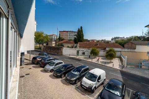 T3 para Arrendamento na Rua da Figueirinha - Oeiras