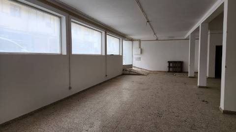 Comércio para Arrendamento no Centro da Cidade