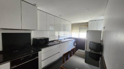 T2 remodelado, com Conforto, Eficiência no Centro da Guarda! BONFIM