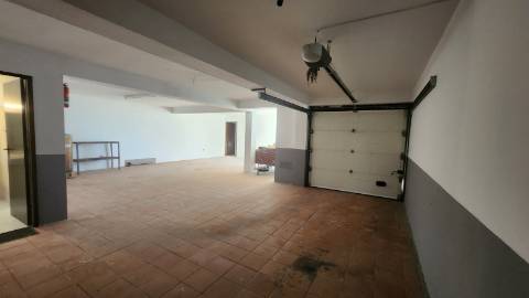 Moradia T4 à Venda - Zona da Escola Secundária da Sé, Guarda