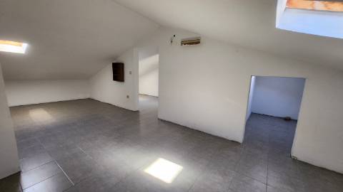 Moradia T4 à Venda - Zona da Escola Secundária da Sé, Guarda