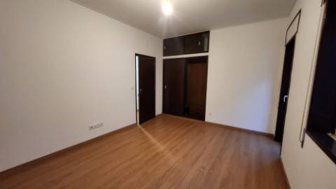 T4, ARRENDAMENTO, CENTRO, Largo de São João