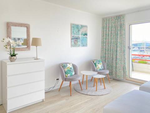 Apartamento com Vista para a Marina de Vilamoura - T1 #Arrendamento de Inverno# De outubro de 2025 até maio de 2026