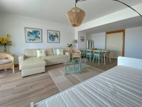 Apartamento com Vista para a Marina de Vilamoura - T1 #Arrendamento de Inverno# De outubro de 2025 até maio de 2026