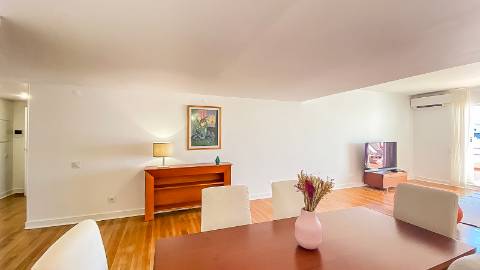 Apartamento na Marina de Vilamoura - T2 ##Arrendamento de Inverno# De outubro de 2025 até maio de 2026