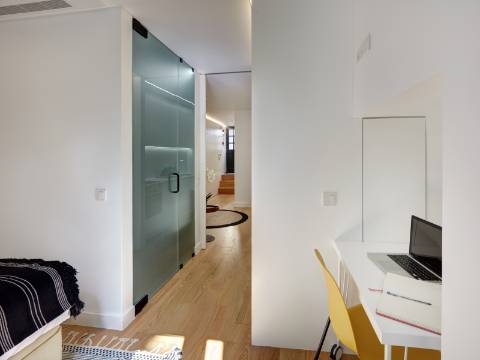 Excelente T1 novo no centro da cidade de Lisboa junto ao Panteão Nacional totalmente equipado