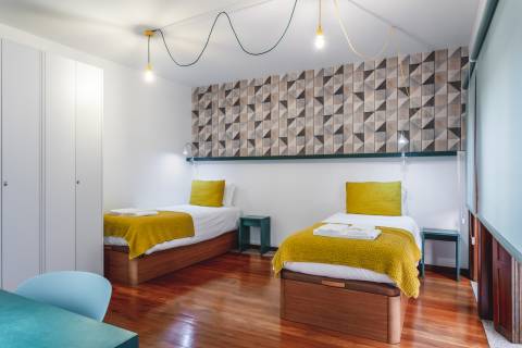 Moradia fantástica com 10 suites e espaço exterior a cerca de 100 metros do centro de Aveiro