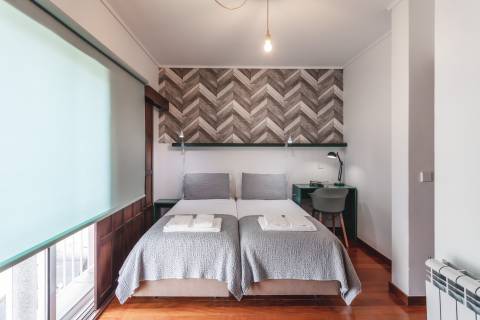 Moradia fantástica com 10 suites e espaço exterior a cerca de 100 metros do centro de Aveiro